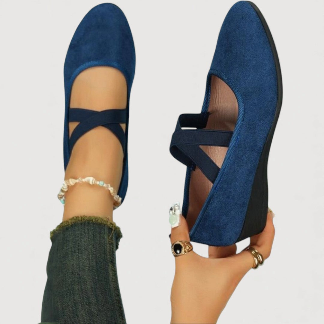 Jacquelin | Flat Strap Sandals