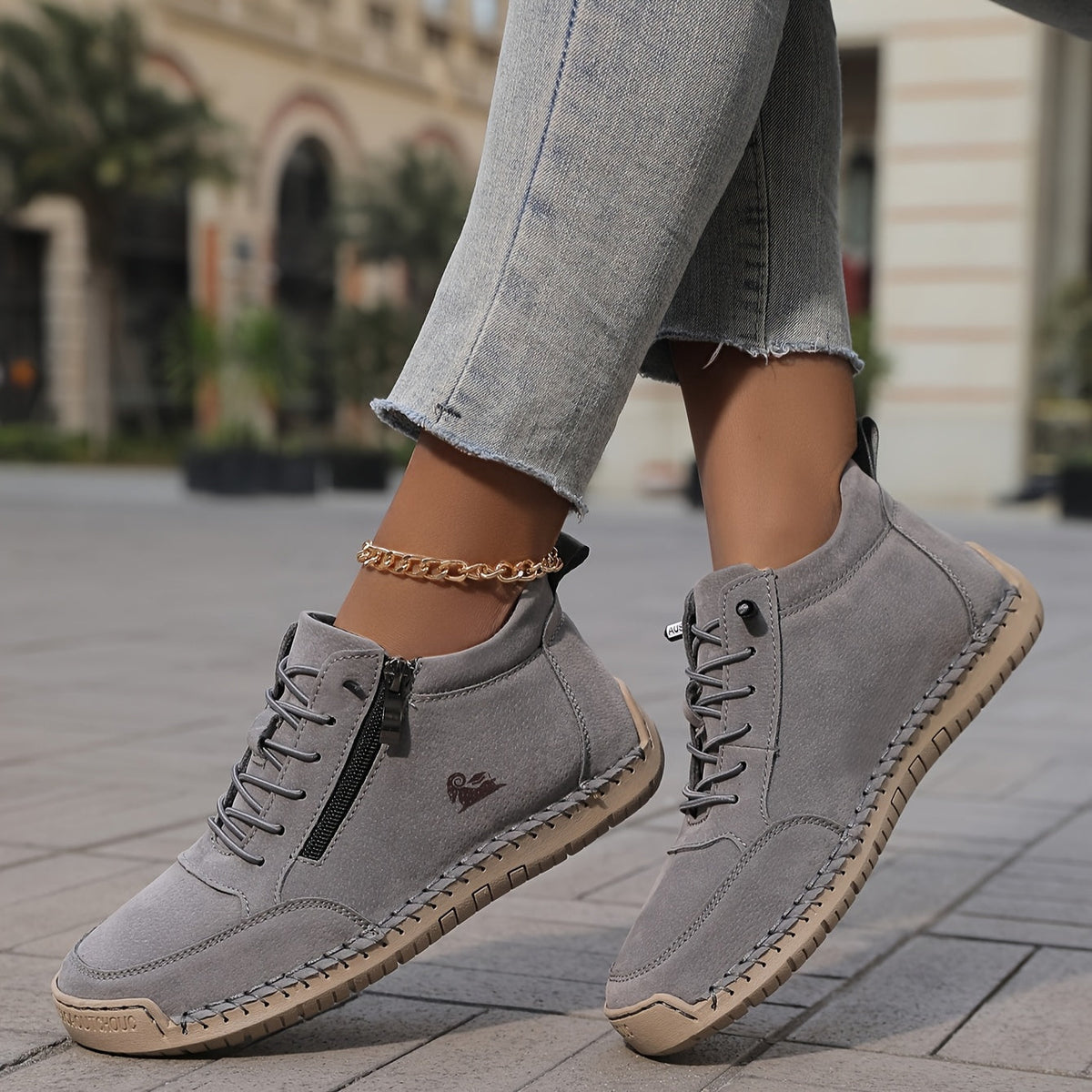 Helena | Orthopedic Zip-Up Footwear