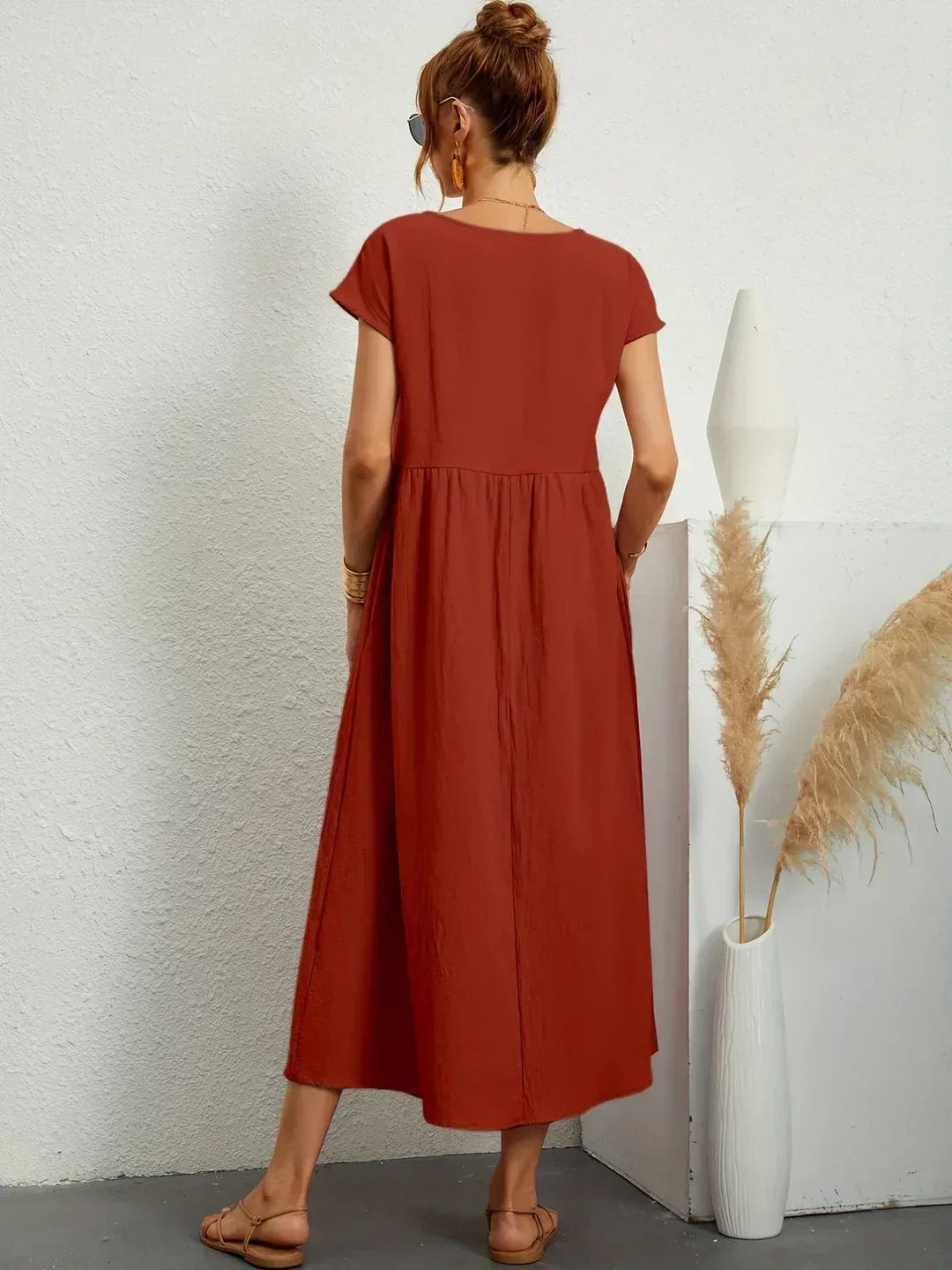 Gabriella | Flowy Midi Dress