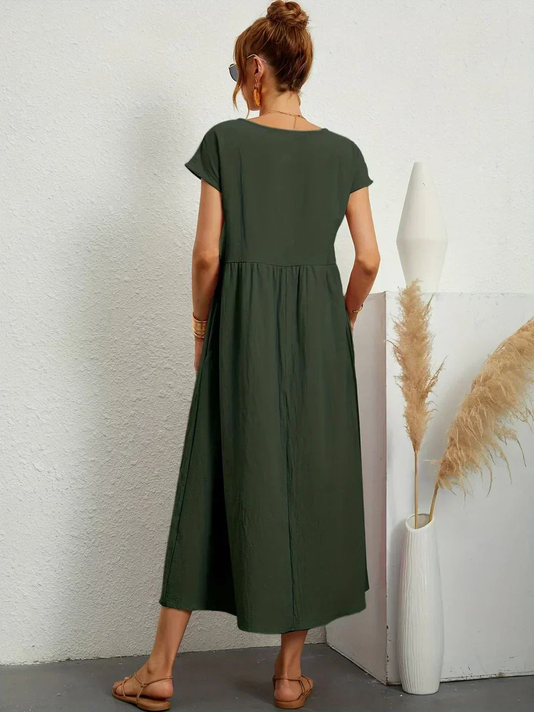 Gabriella | Flowy Midi Dress