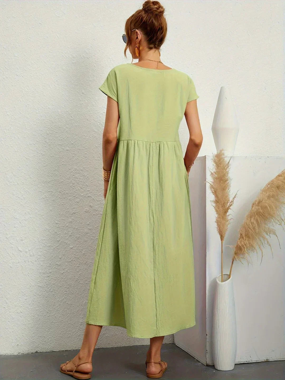 Gabriella | Flowy Midi Dress